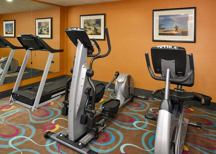 Holiday Inn Express Hotel & Suites Dayton-Huber Heights, An Ihg Hotel