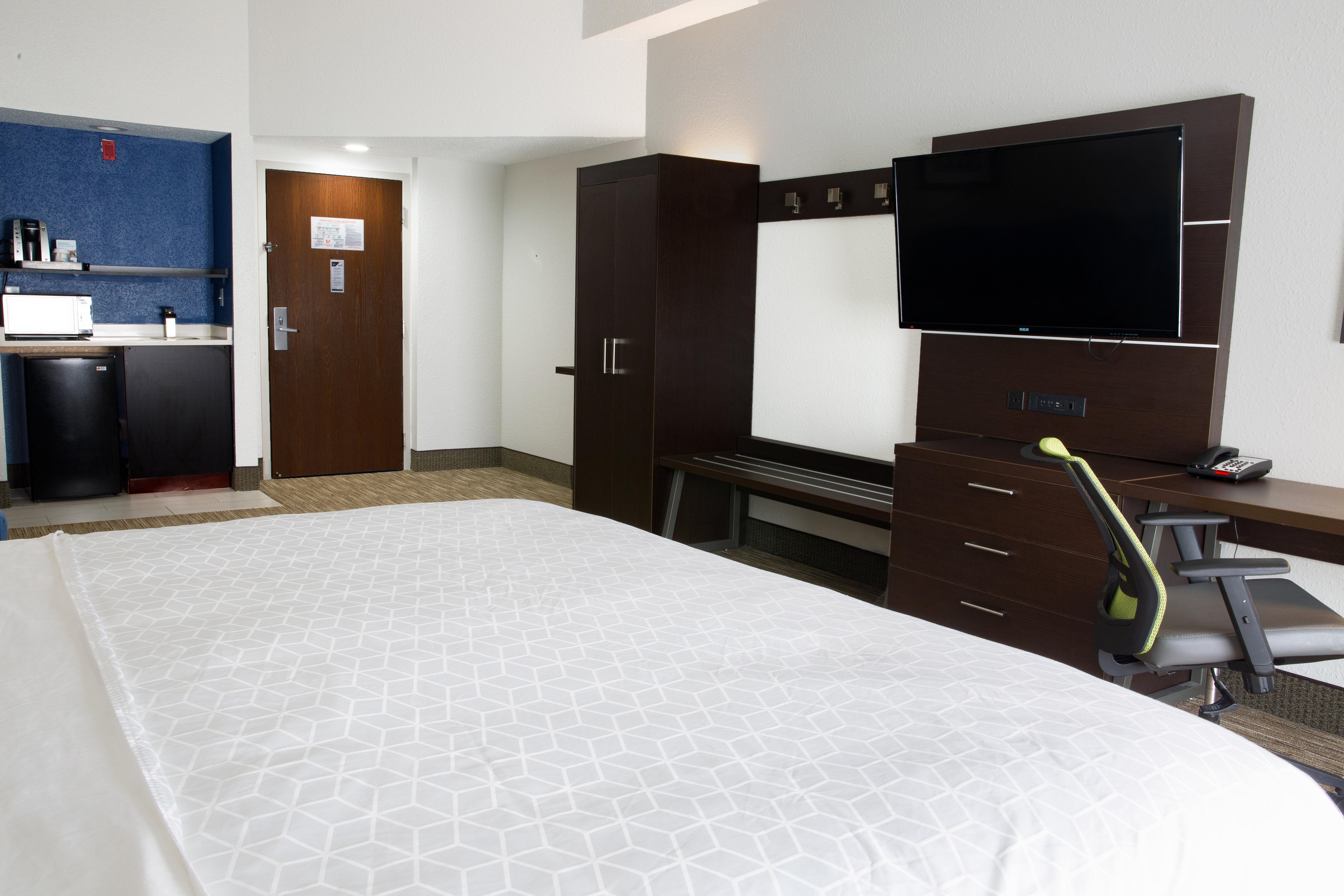 Hotel Express & Dayton-huber Heights, An Ihg 3*