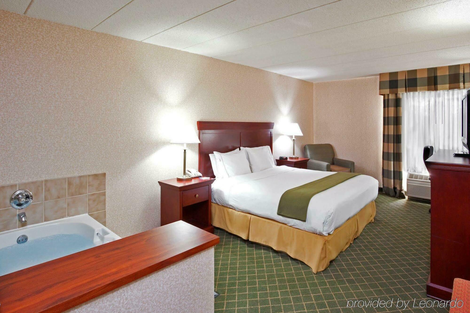 Express & Dayton-huber Heights, An Ihg