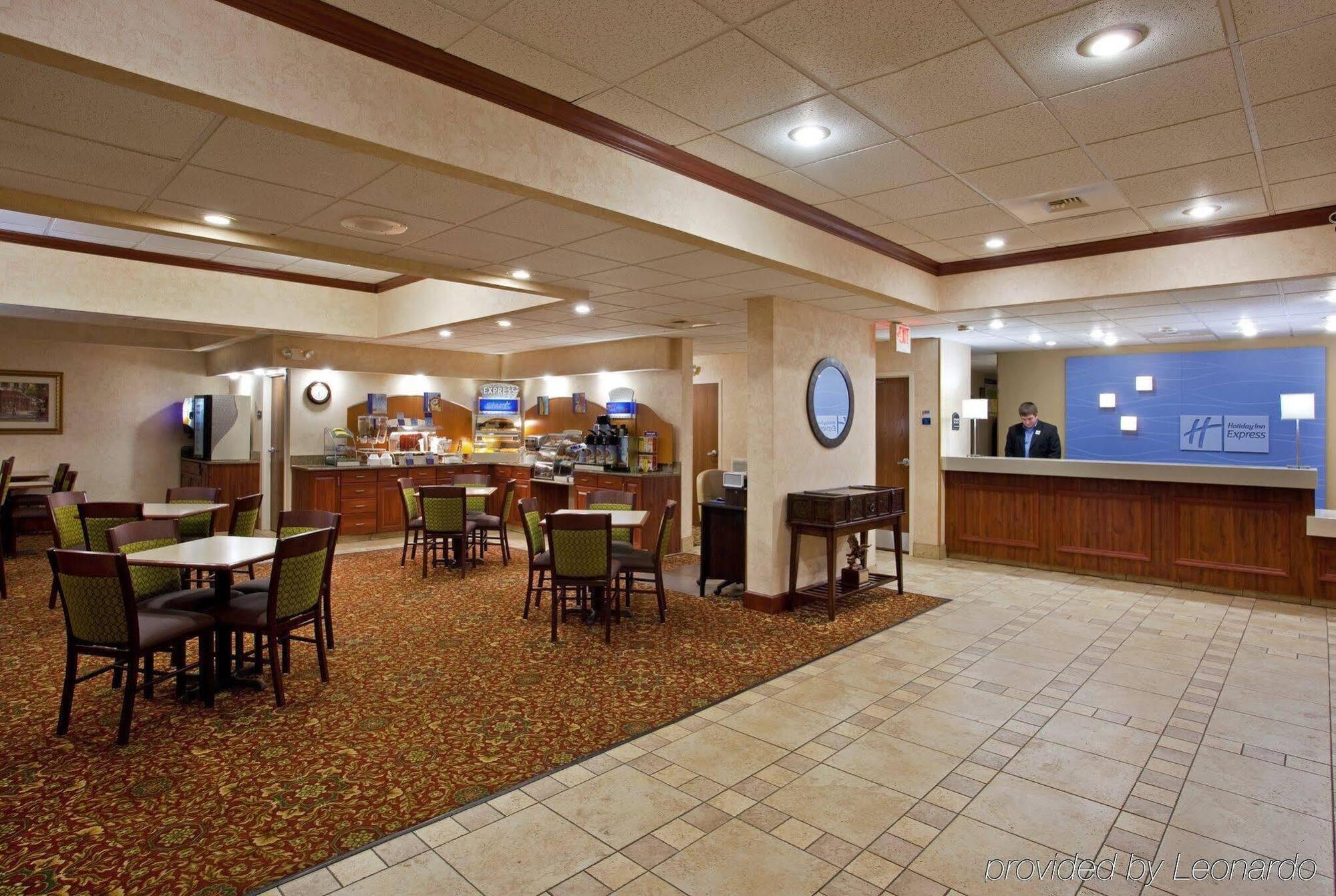 Holiday Express & Dayton-huber Heights, An Ihg Dayton